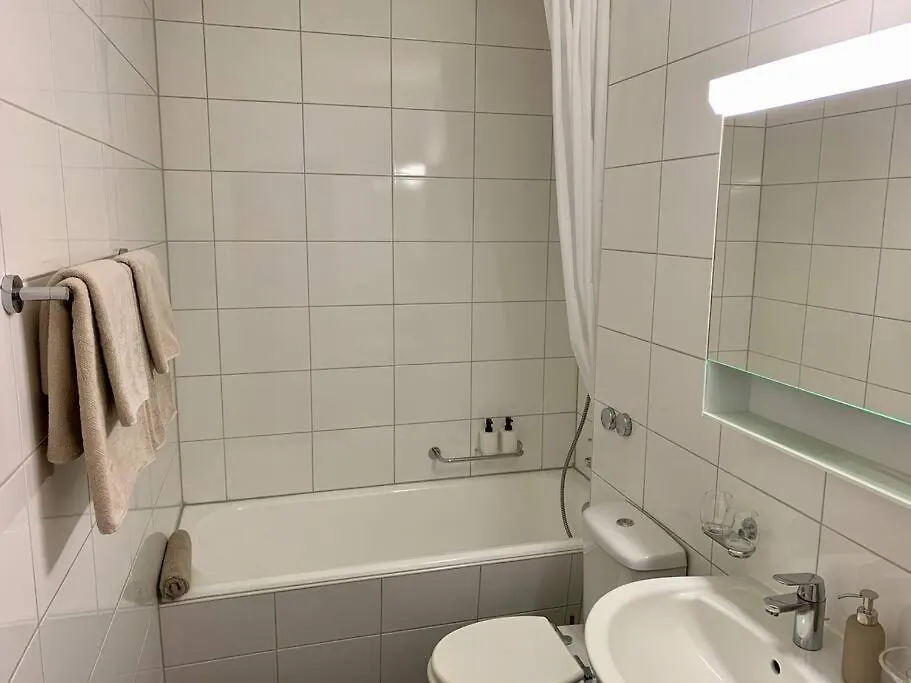 Cozy Studio Apartment City Heart - 32 Basel 0*,  Schweiz